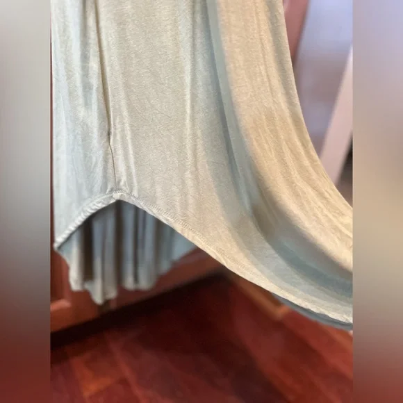 Charlotte Avery Green Sleeveless Dress. Medium. Bundle 4 Deals! - Picture 12 of 15